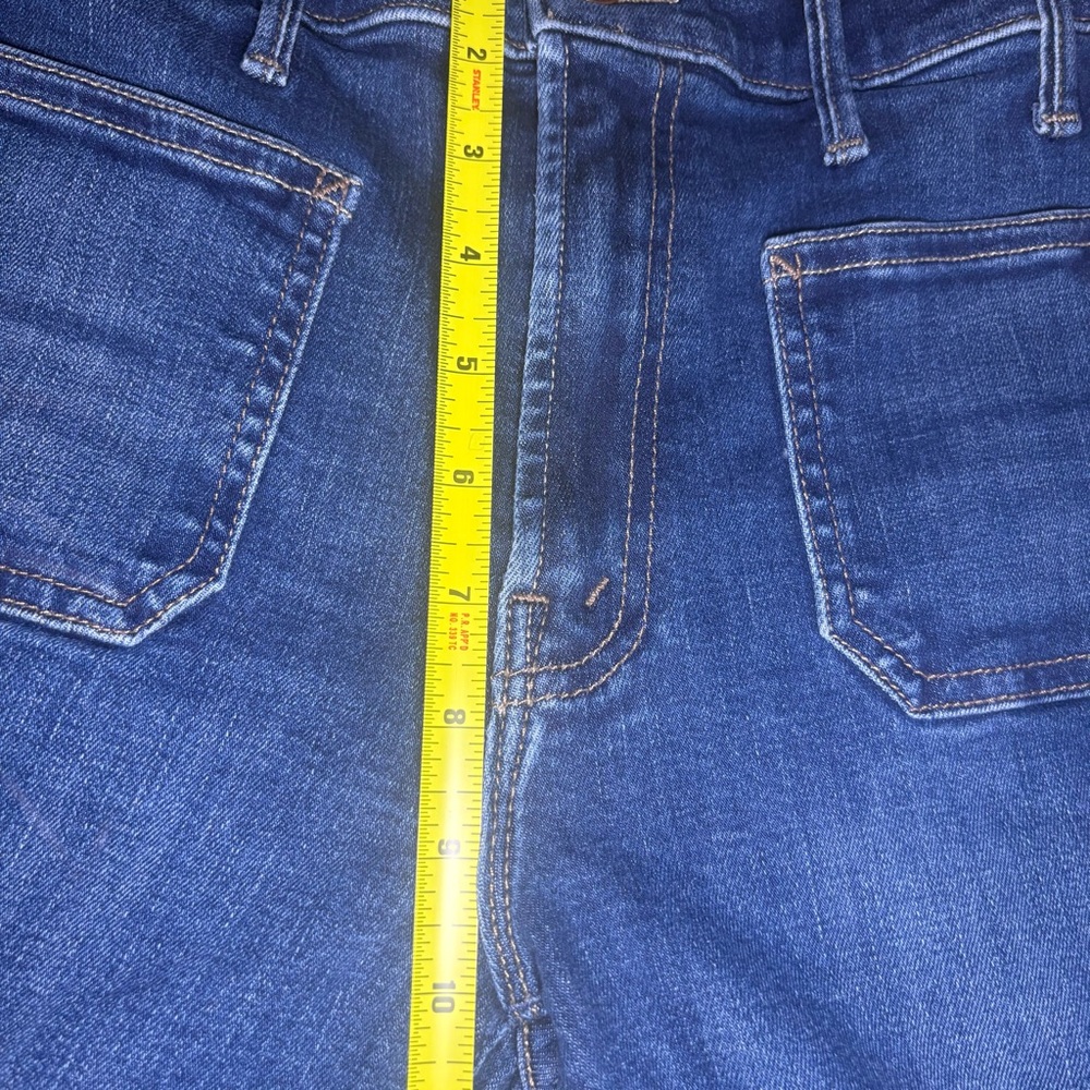 MOTHER The Patch Pocket Insider Flood Denim High Rise Jeans in On Your Left Wash - Picture 9 of 11
